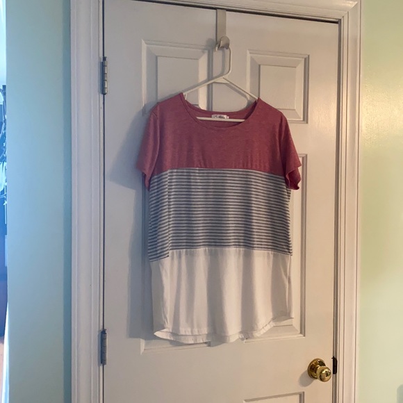 Pullover top - Picture 1 of 1